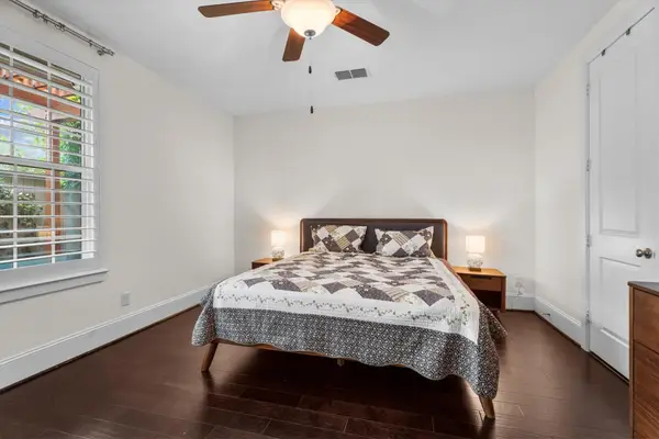 6762 Sussex Manor Street, Houston, TX 77055