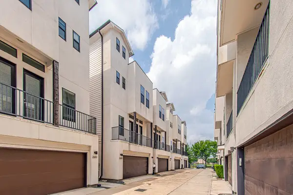 2608 Polk Street, Houston, TX 77003