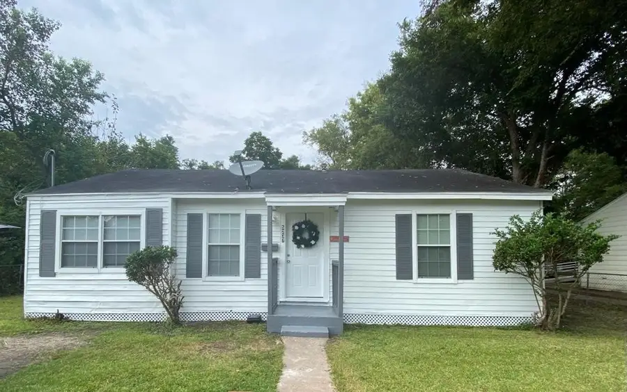 5237 Carmen Street, Houston, TX 77033 - #3