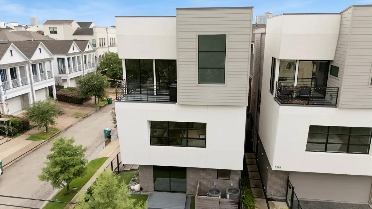 1302 Crocker Street, Houston, TX 77019 - #1