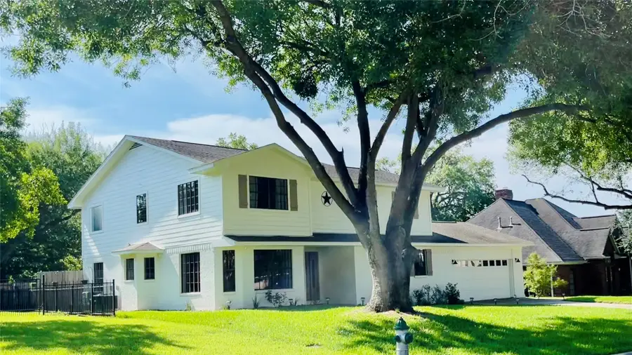 155 April Waters Drive N, Conroe, TX 77356 - #3
