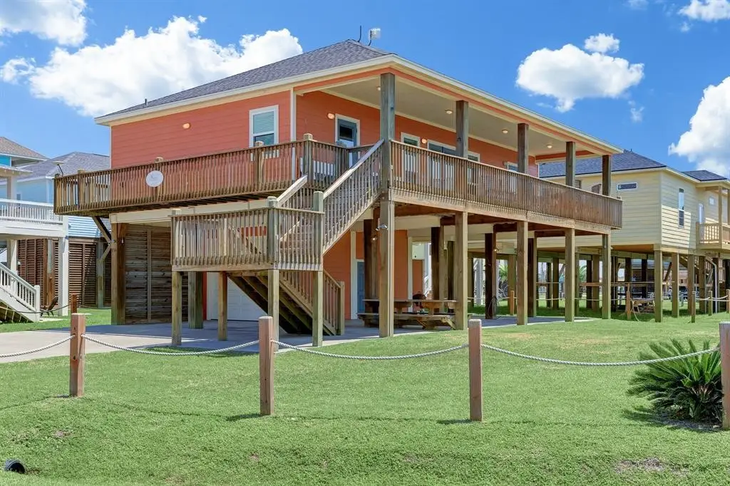 934 S Cove, Crystal Beach, TX 77650 - #1