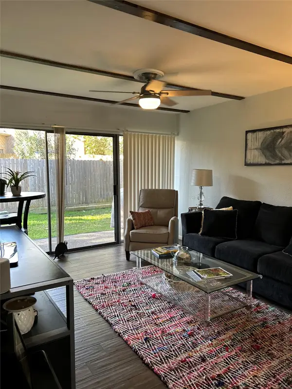 12100 Melville Drive #3, Montgomery, TX 77356