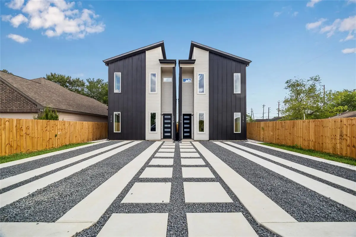 4415 Buck Street #A/B, Houston, TX 77020 - #1