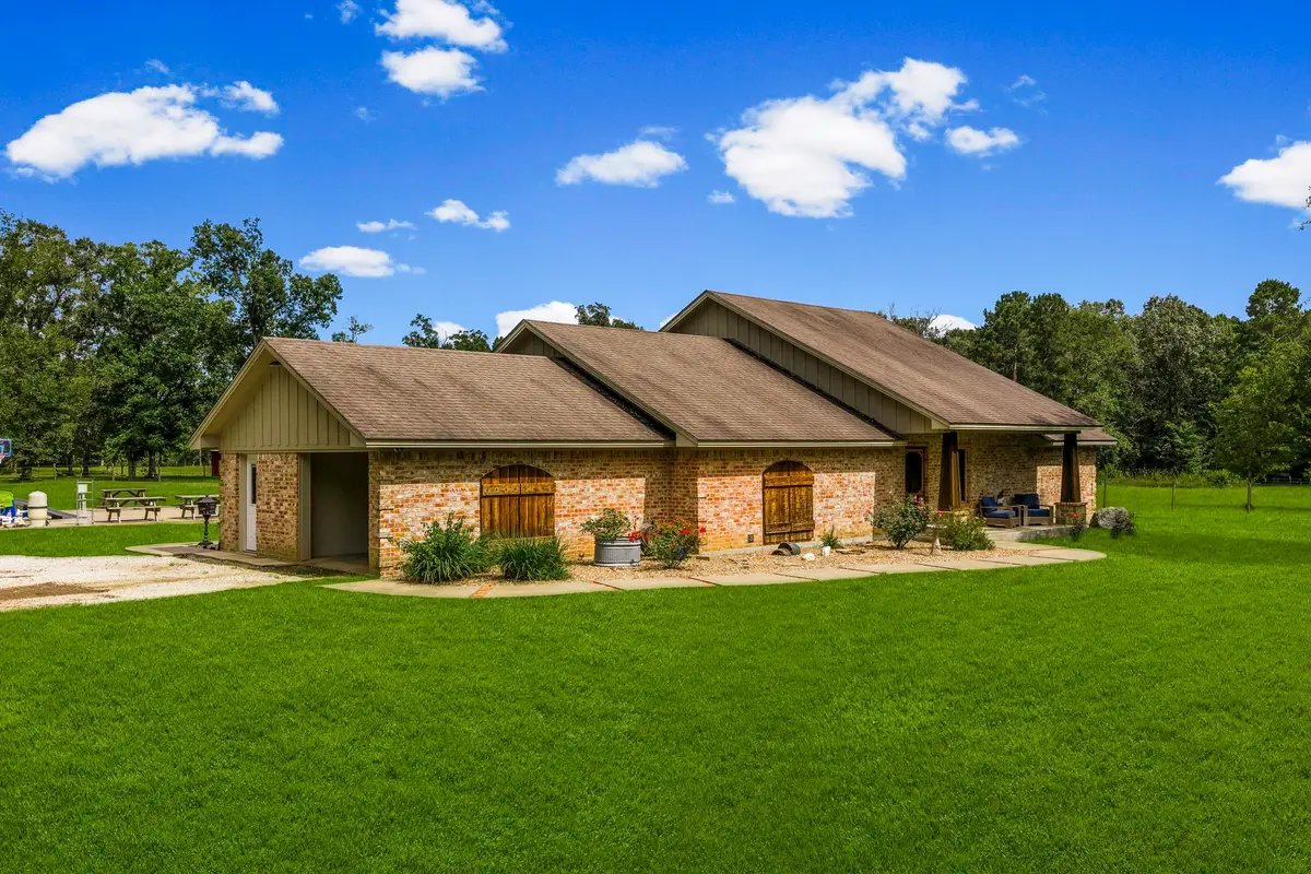 1109 Soda Loop E, Livingston, TX 77351 - #1