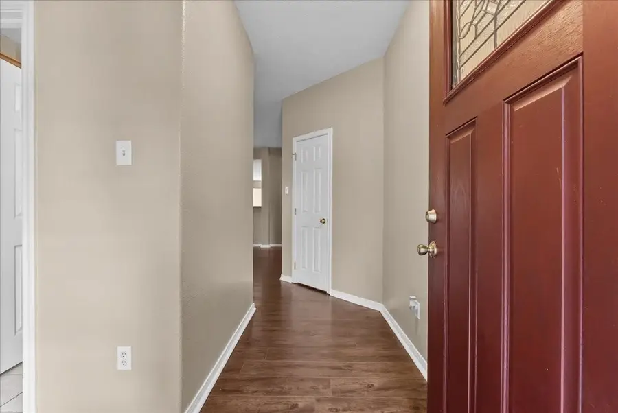 111 Jamestown Avenue, Clute, TX 77531 - #3