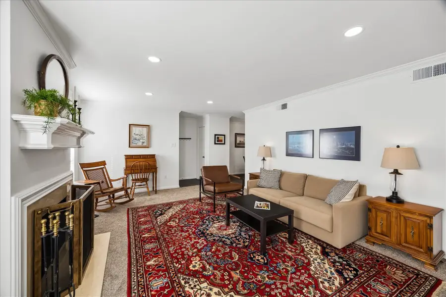 1601 S Shepherd Drive #216, Houston, TX 77019 - #2