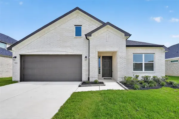 2111 Spring Hollow Drive, Baytown, TX 77521