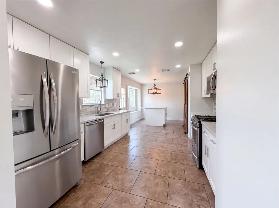 4519 S Ridgewalk Drive, Houston, TX 77053 - #2