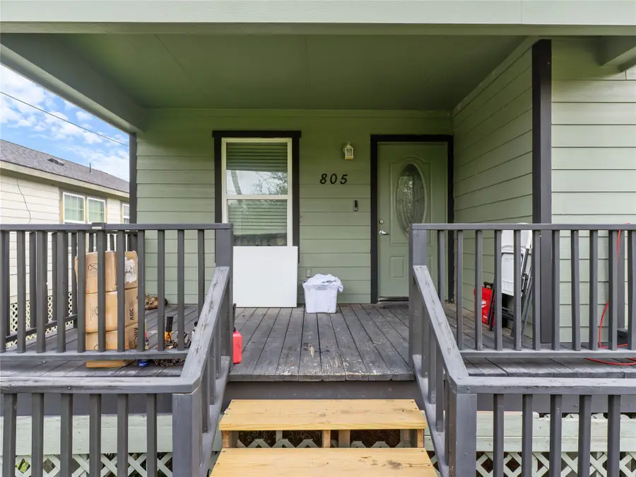 805 E Columbus, Wharton, TX 77488 - #2