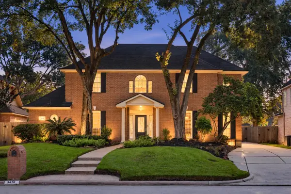 3318 Clover Valley Drive, Kingwood, TX 77345