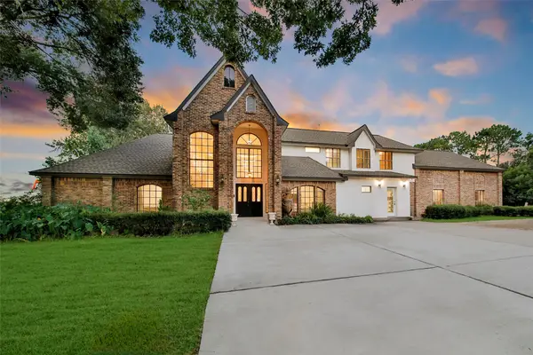 11 W Kitty Hawk St, Richmond, TX 77406