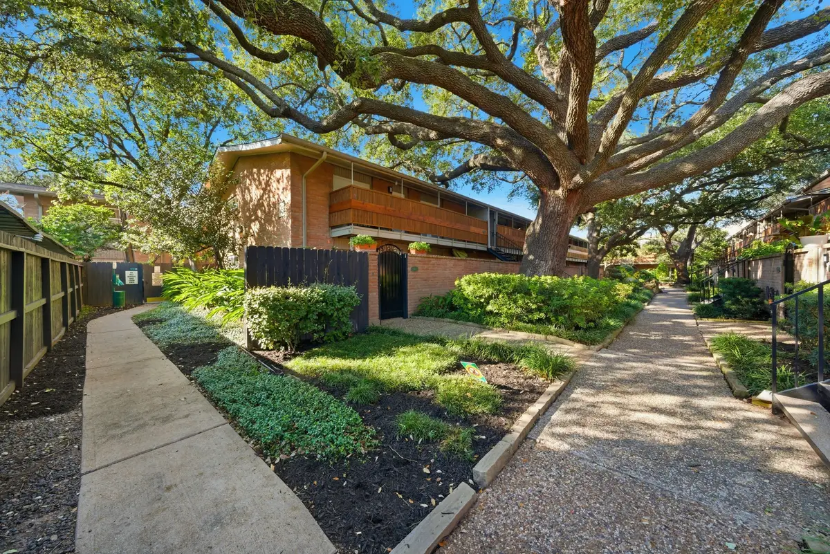 3924 W Alabama Street #1, Houston, TX 77027 - Image #1