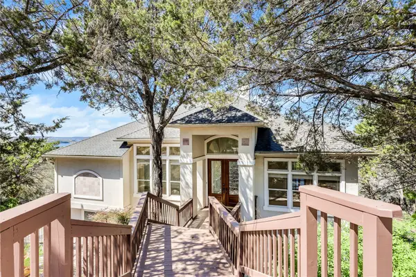 7008 Deepwood Drive, Lago Vista, TX 78645