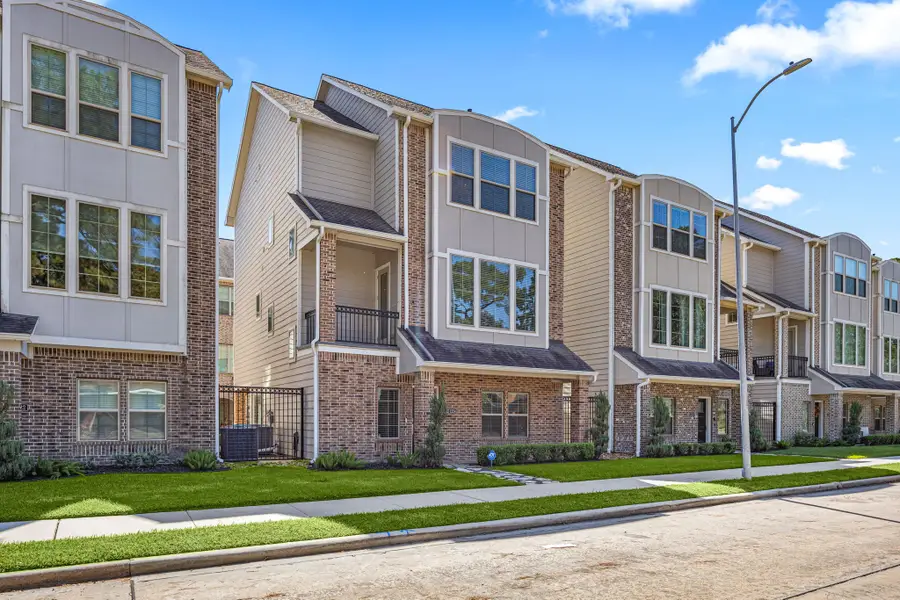 1224 Murrayhill Drive, Houston, TX 77043 - Image #2