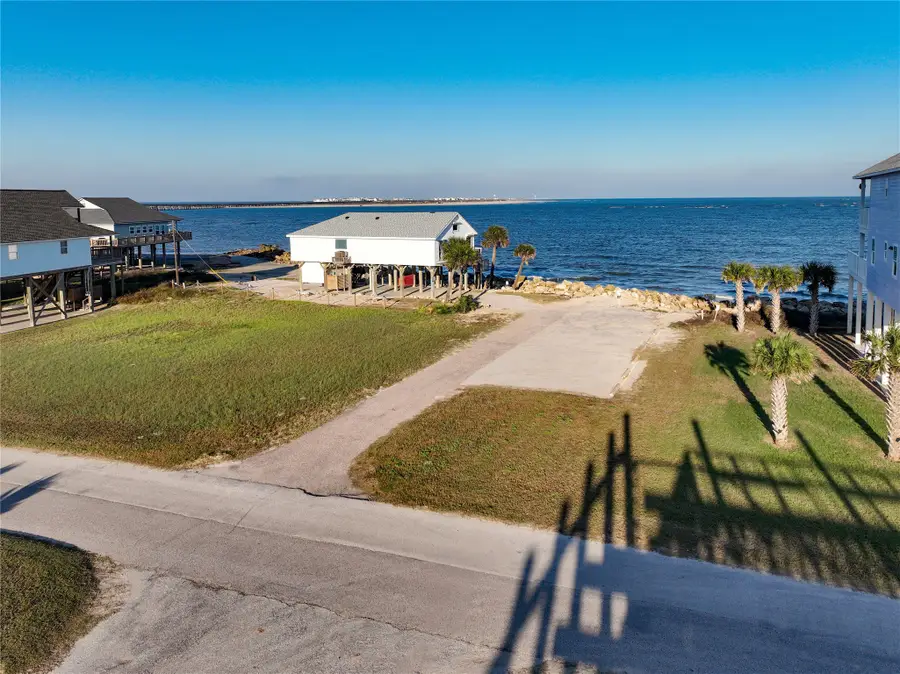 13031 Jolly Roger Drive, Freeport, TX 77541 - Image #2