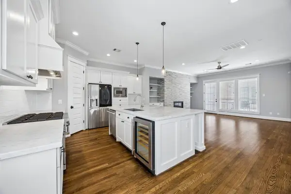 415 W 16th Street #D, Houston, TX 77008