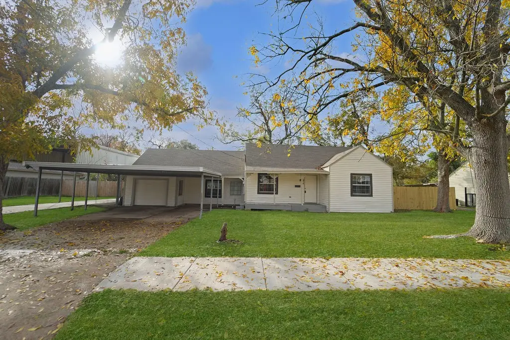 214 E 1st Street, Deer Park, TX 77536 - Image #1