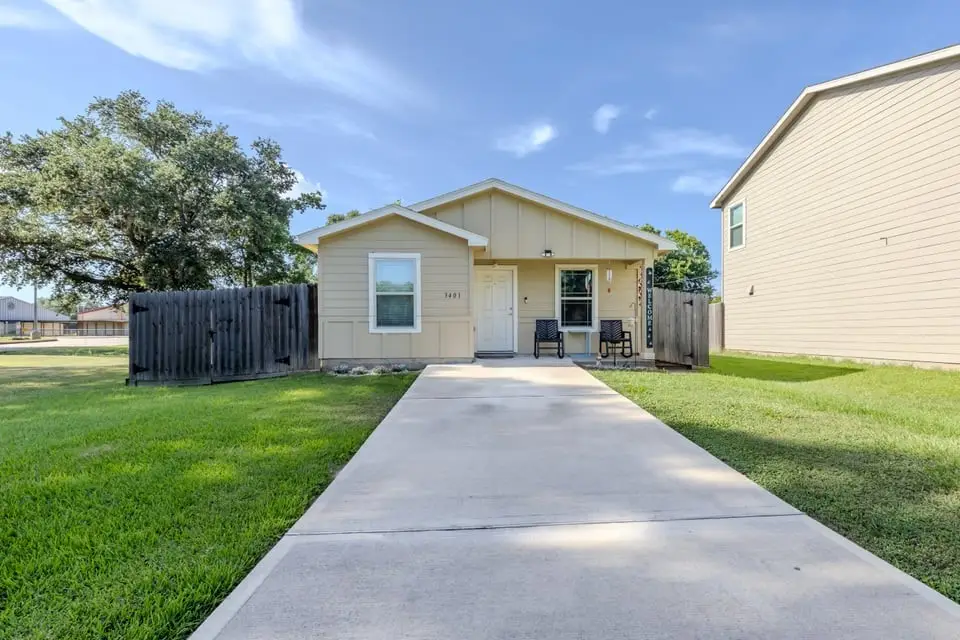 3401 3rd Street, Bay City, TX 77414 - #1