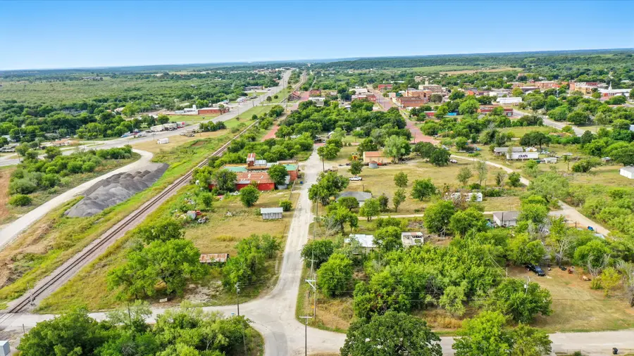 438 Melvin Street, Ranger, TX 76470 - Image #2