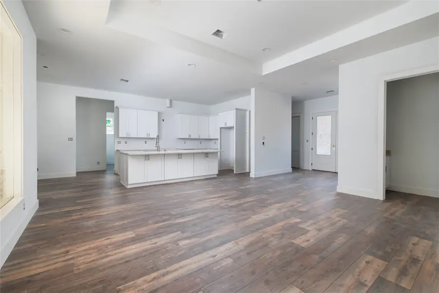 1049 Broadmoor Drive, Huntsville, TX 77340 - #3