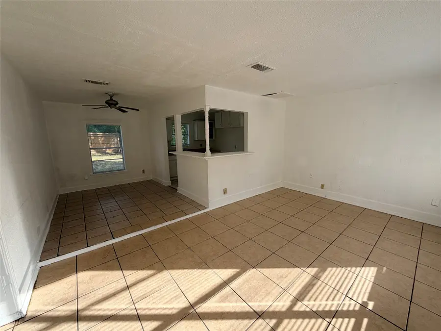 7318 Forrestal Street, Houston, TX 77033 - #2