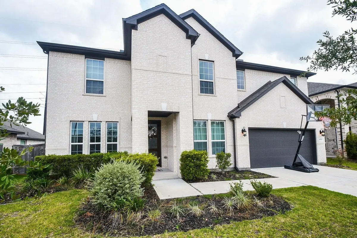 4819 Autumn Hills Trail, Pearland, TX 77584 - #1