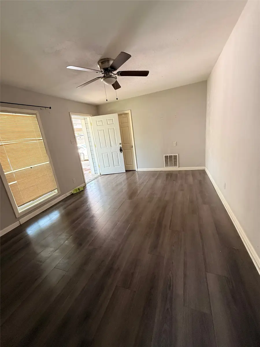 3520 Bagby Avenue, Waco, TX 76711 - #2