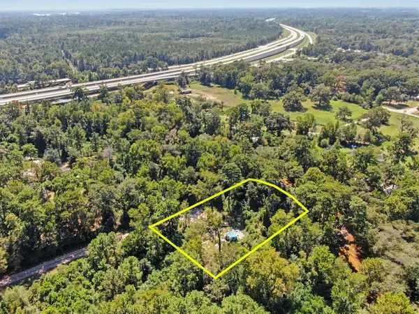 25589 Peach Creek Drive, New Caney, TX 77357