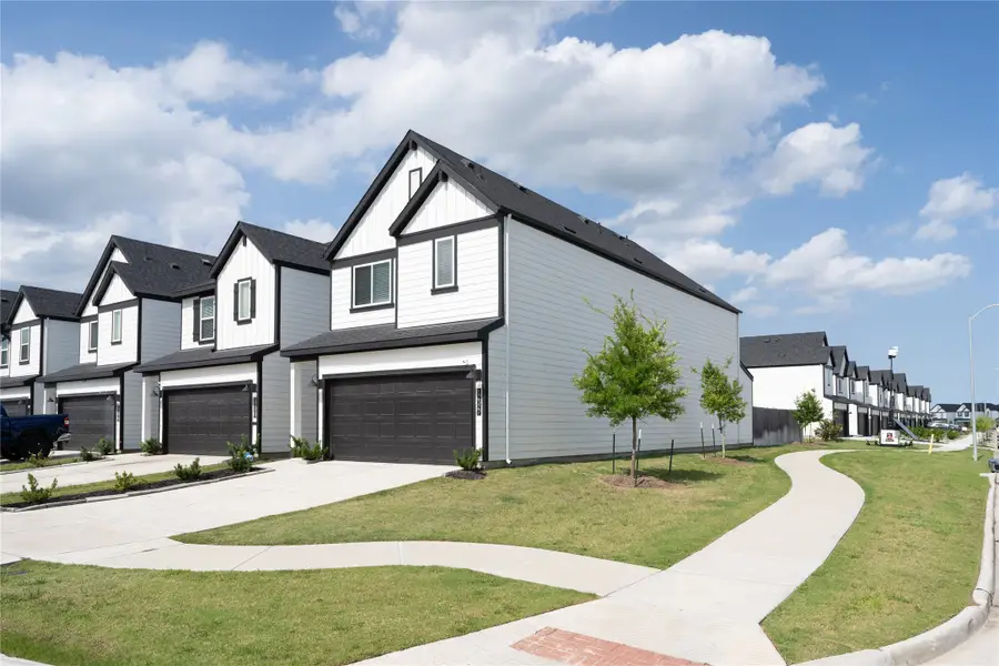 12327 Brandenburg Gate Dr Drive, Houston, TX 77047 - Image #2