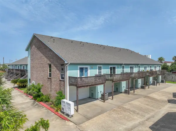 3100 75th Street #10, Galveston, TX 77551