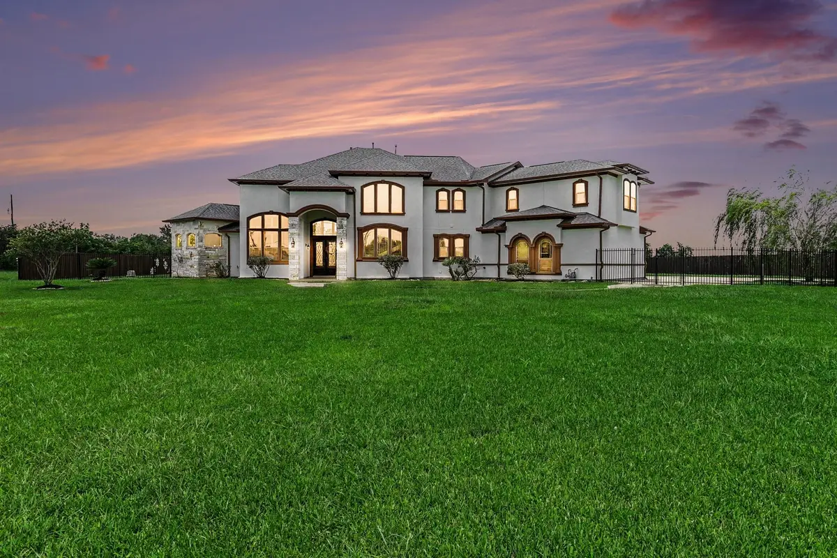 1909 E Archer Road, Baytown, TX 77521 - #1