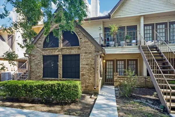 2425 Holly Hall Street #143, Houston, TX 77054