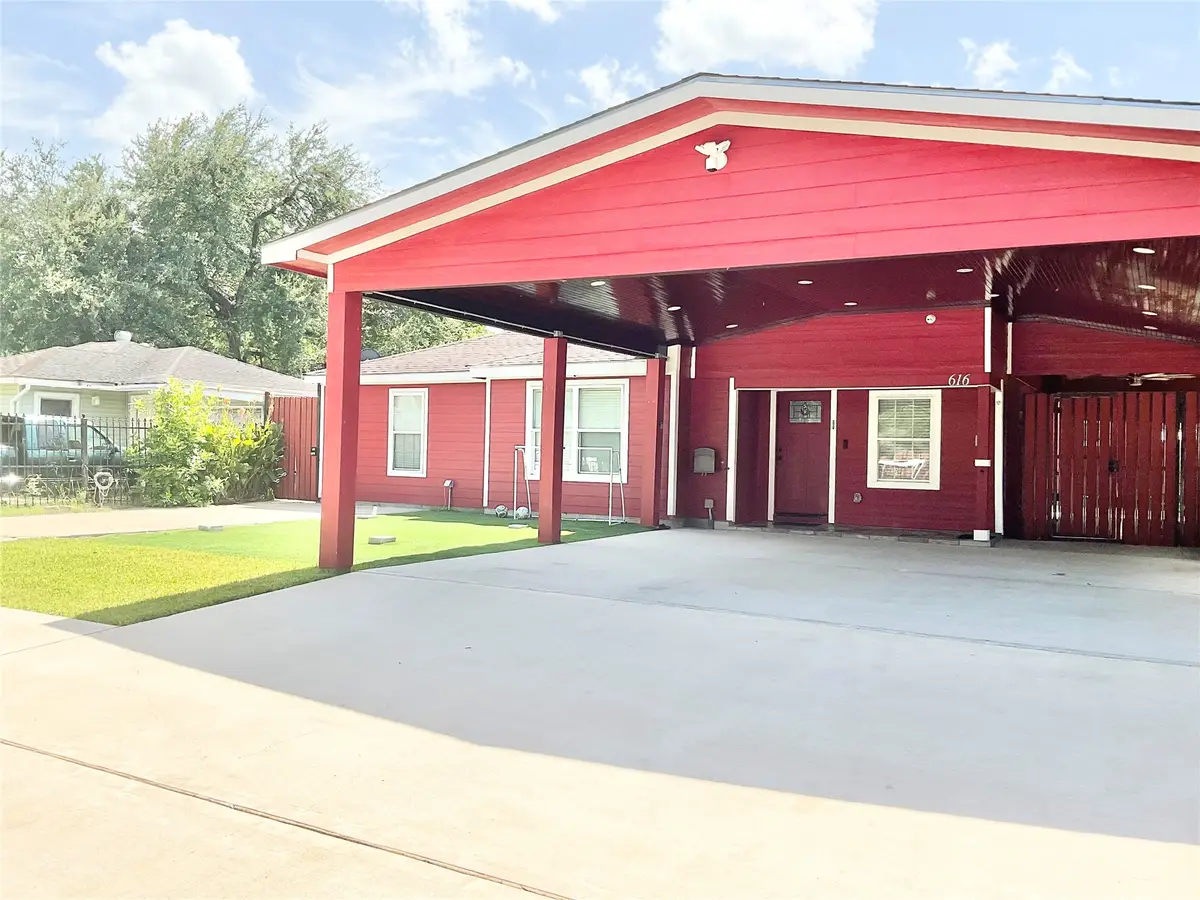616 Kansas Street, Pasadena, TX 77506 - #1