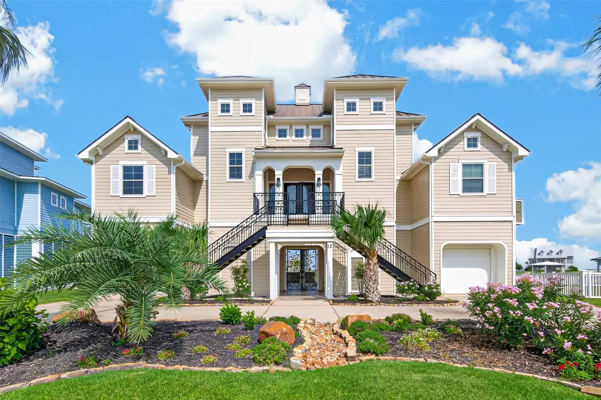 13 Sugarloaf, Hitchcock, TX 77563 - #1