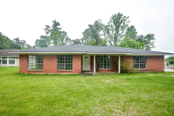 16796 Red Leaf Lane, Conroe, TX 77306