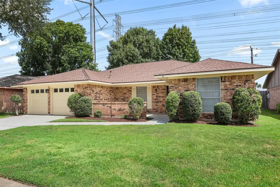 1009 N Amy Drive, Deer Park, TX 77536 - #2