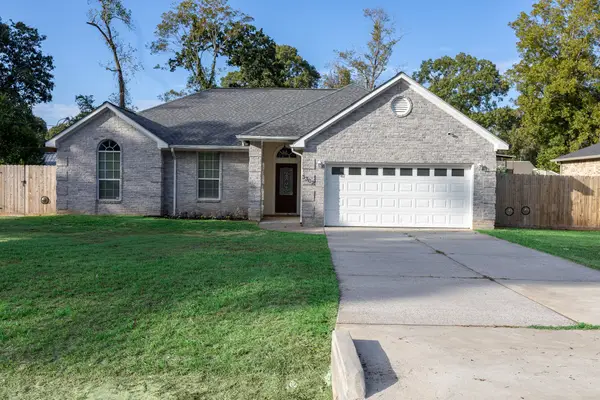 3302 Royal Oaks Drive, Spring, TX 77380