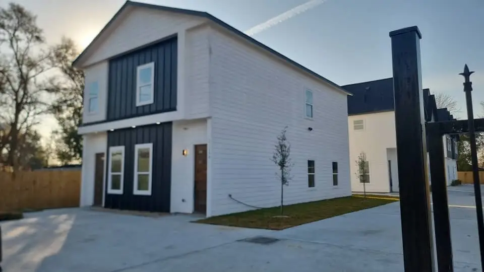 5130 Clover Street #A/B, Houston, TX 77033 - #1