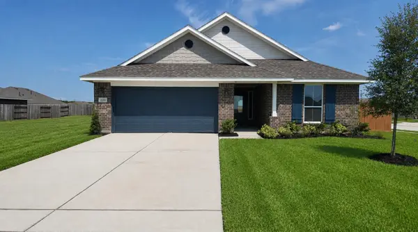 2230 W Post Oak Circle, Dayton, TX 77535