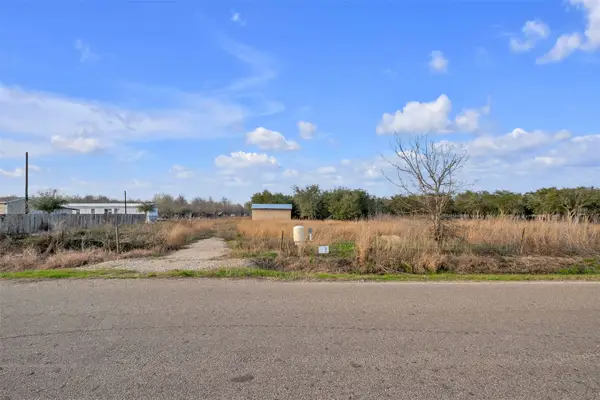 13404 Buls Road, East Bernard, TX 77435
