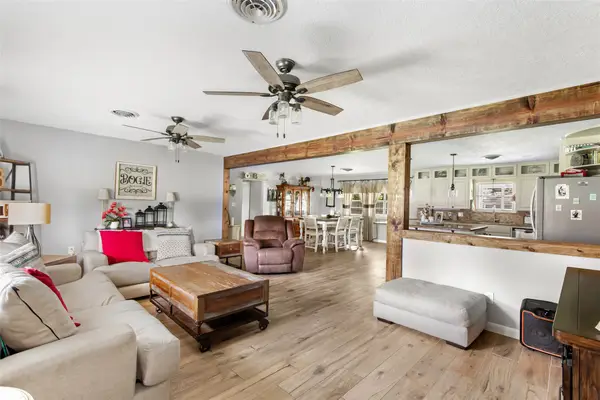 106 Lynn Street Street, Anahuac, TX 77514