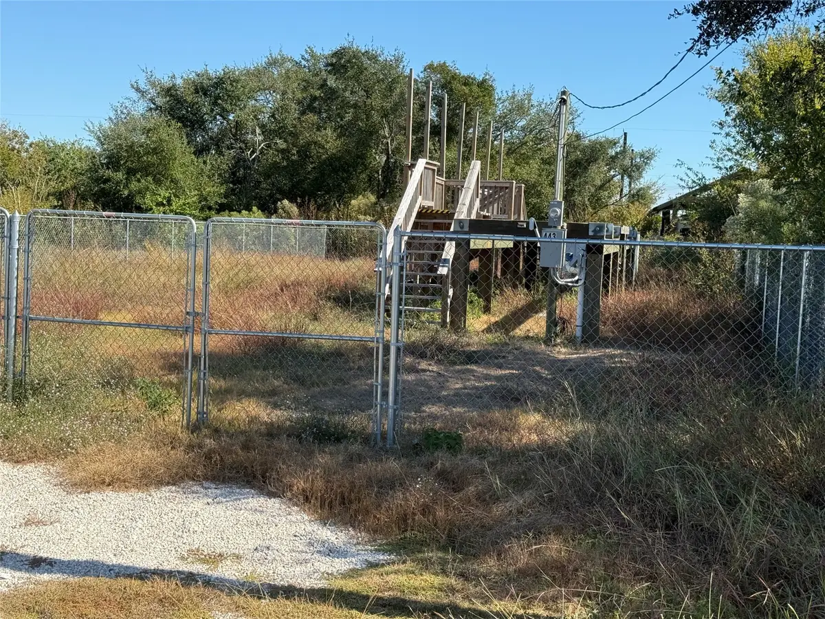 441, 443 16th Street, Dickinson, TX 77539 - Image #1