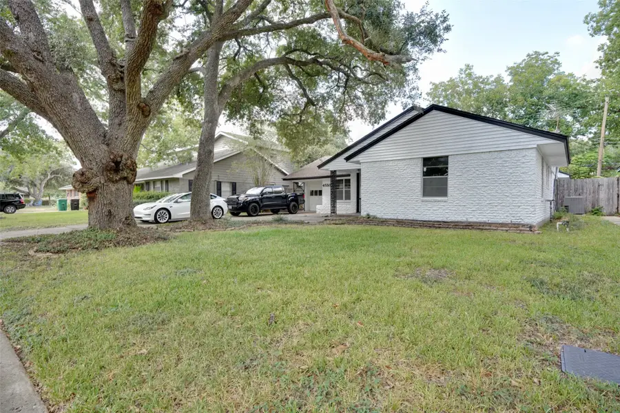 4550 Spellman Road, Houston, TX 77035 - Image #3