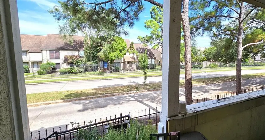 781 Country Place Drive #2016, Houston, TX 77079 - Image #2