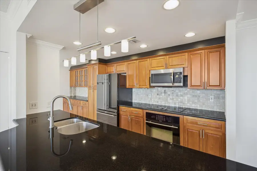 49 Briar Hollow Lane #1704, Houston, TX 77027 - #3