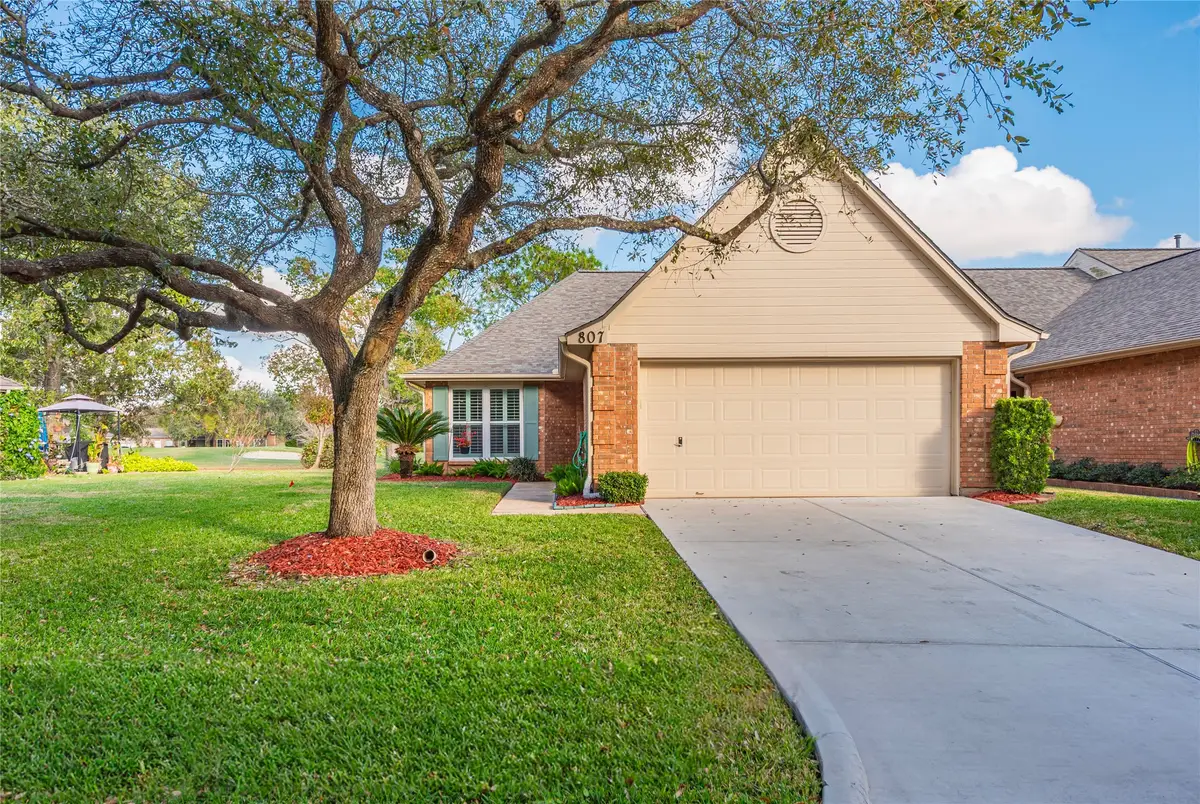 807 Woodfern Glen Lane, Pearland, TX 77584 - Image #1