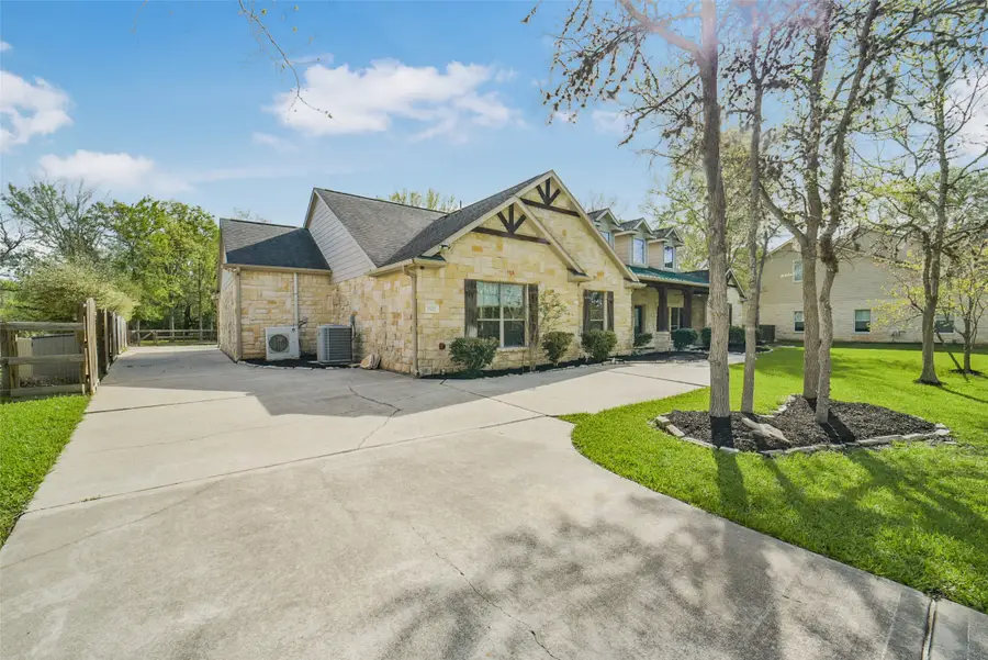 3522 Wellspring Lake Drive, Fulshear, TX 77441 - #3