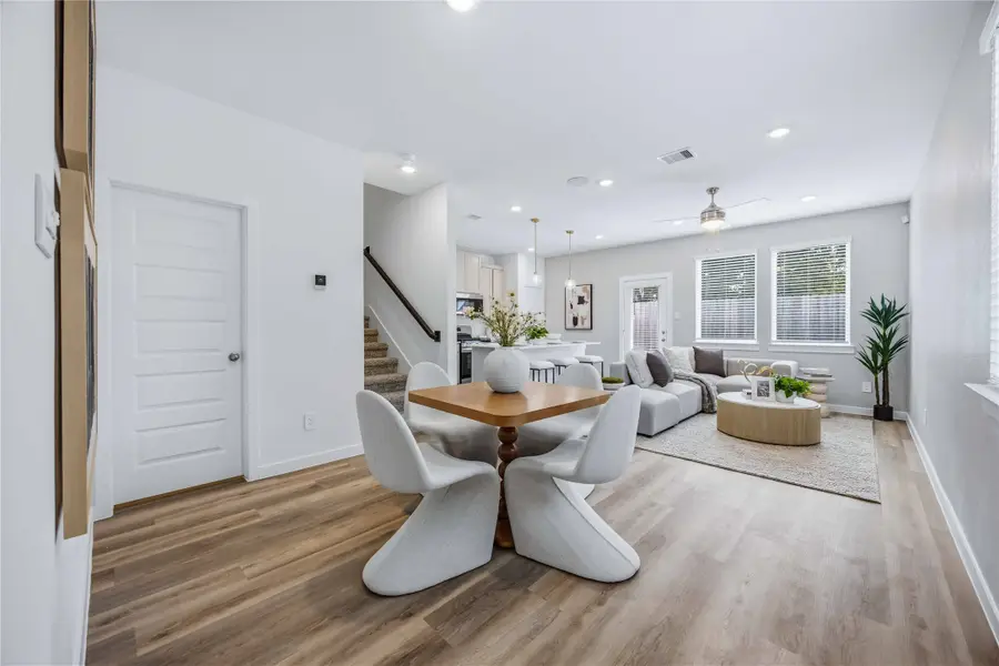 956 Green Vines Lane, Houston, TX 77091 - Image #3