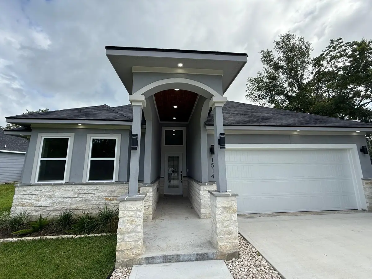 1514 Oleander Drive, La Marque, TX 77568 - Image #1